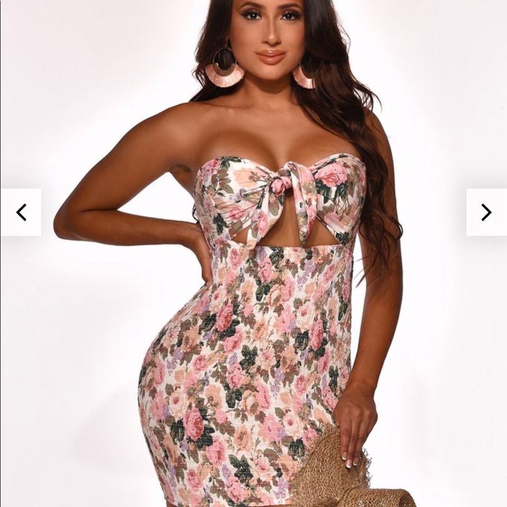 Floral mini